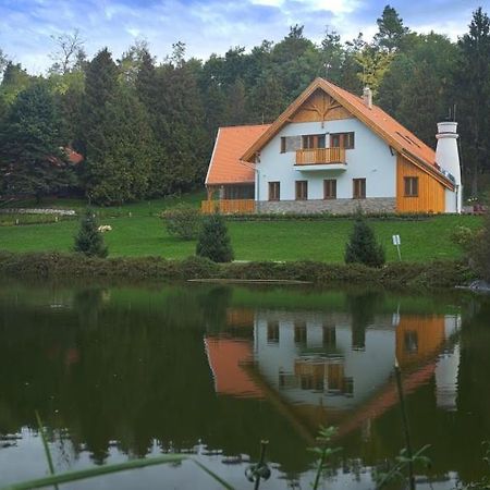 Aliret Vadaszhaz Ságvár 外观 照片